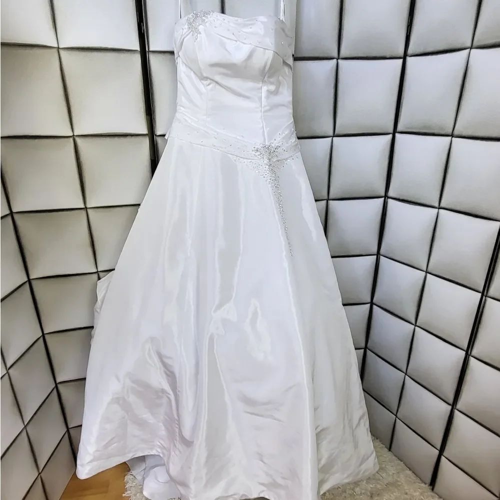 Alfred Angelo bridal gown - Picture 12 of 12